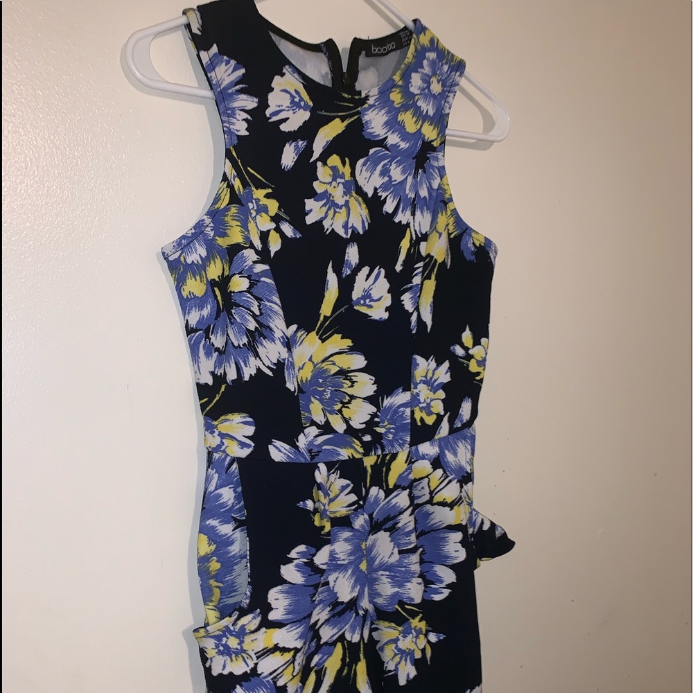 ROMPER 💙 Shorts - Picture 2 of 6